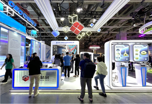 为产业赋能，摩方与全球顶尖科技力量一起亮相澳门